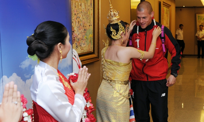 Reds arrive in Bangkok to begin tour