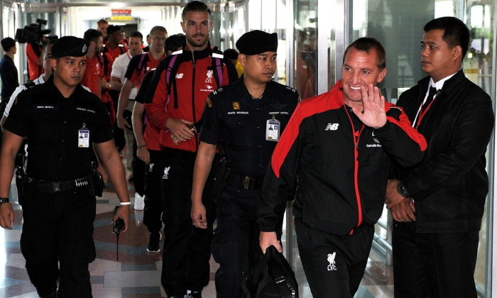 Reds arrive in Bangkok to begin tour