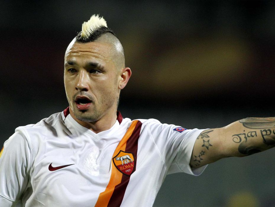 ข่าวลิเวอร์พูล - "หงส์-ผี" มีหูผึ่ง!!หลัง เนียงโกลัน เปรยไม่ชัวร์เล่นกับโรม่าต่อ