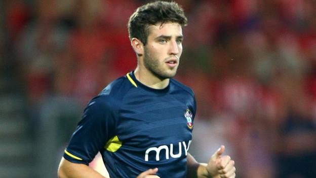 ข่าวลิเวอร์พูล - ค้าขายกันมานาน!! "หงส์" จ้องดูดแบ็กฟอร์มโหด "นักบุญ" หนาวนี้