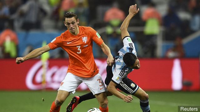 ข่าวลิเวอร์พูล - ถูกกว่า VVD หล่ายเท่า! สื่อเลี่ยนยัน คล็อปป์ ได้เป้าใหม่เซ็นเตอร์ฮาล์ฟแล้ว