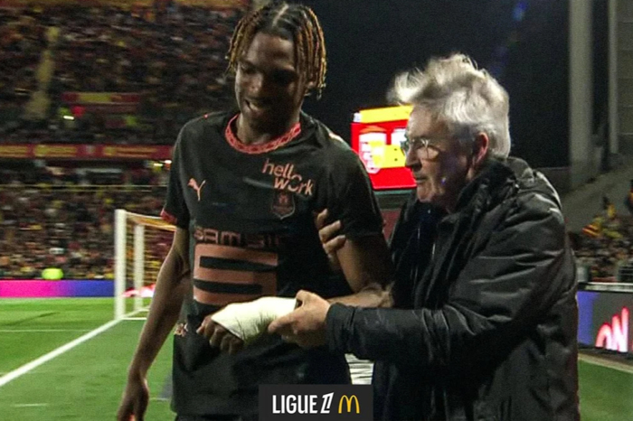 อะไรครับเนี่ย! ฌักเก้ต์ เจ็บไหล่หนักในเกมล่าสุด