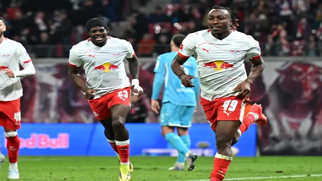 คล็อปป์เร่งหงส์เซ็นดิโอม็องเด้